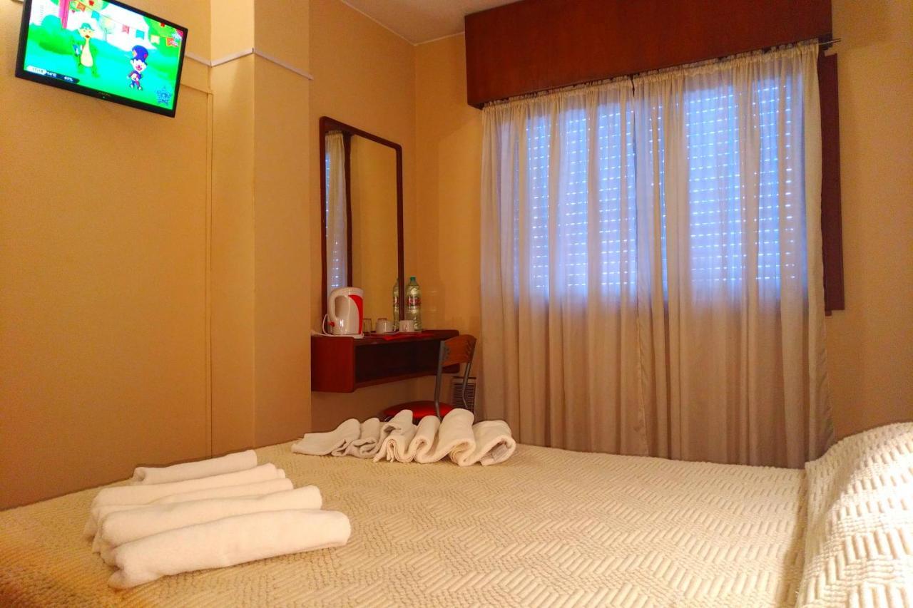 Crystal Hotel 살타 외부 사진